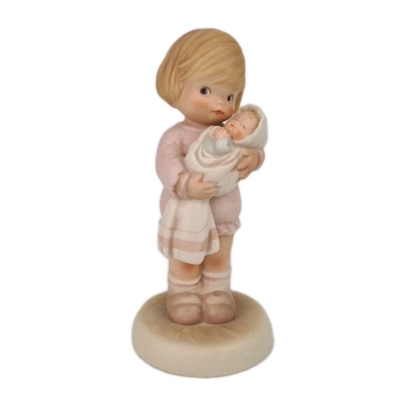 Memories Of Yesterday 114545 Can I Keep Her Mommy" Porcelain Figurine - Picture 1 of 6